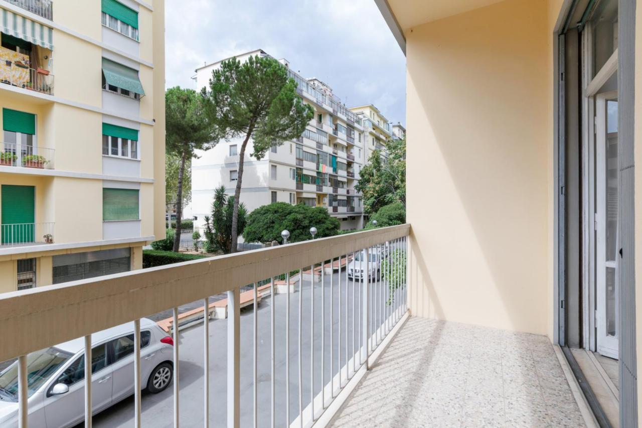 Il Salotto Blu - Appartamento Con Parcheggio Florença Exterior foto