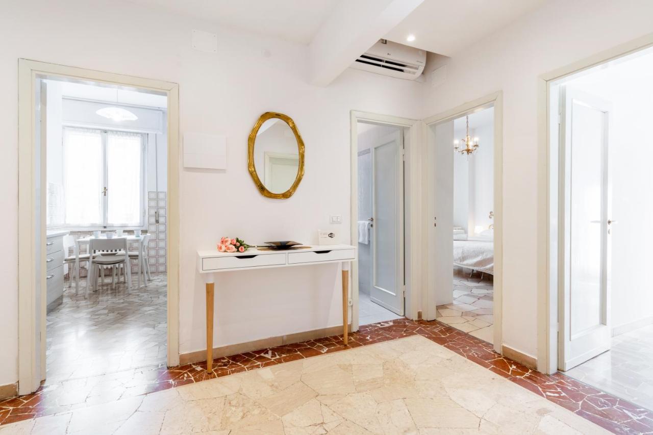 Il Salotto Blu - Appartamento Con Parcheggio Florença Exterior foto