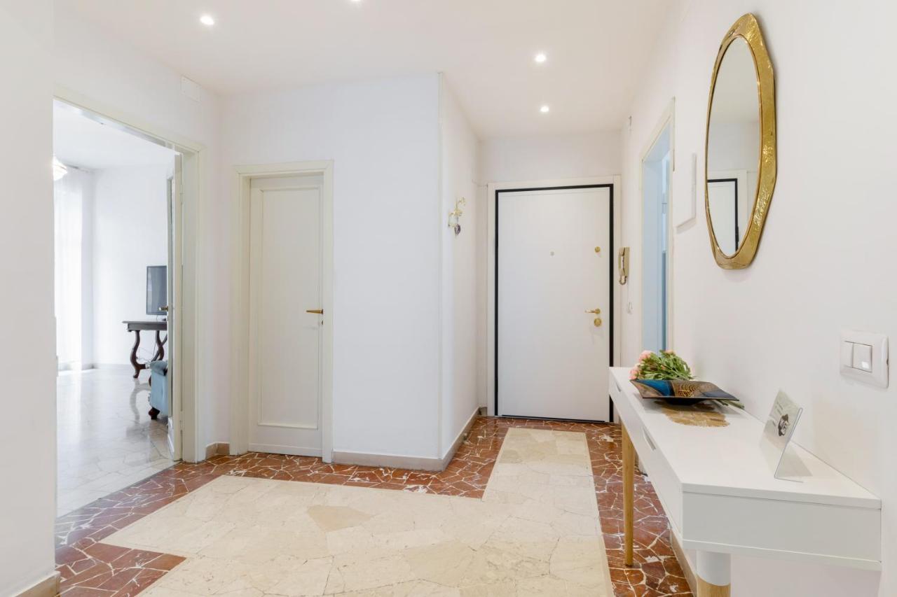 Il Salotto Blu - Appartamento Con Parcheggio Florença Exterior foto