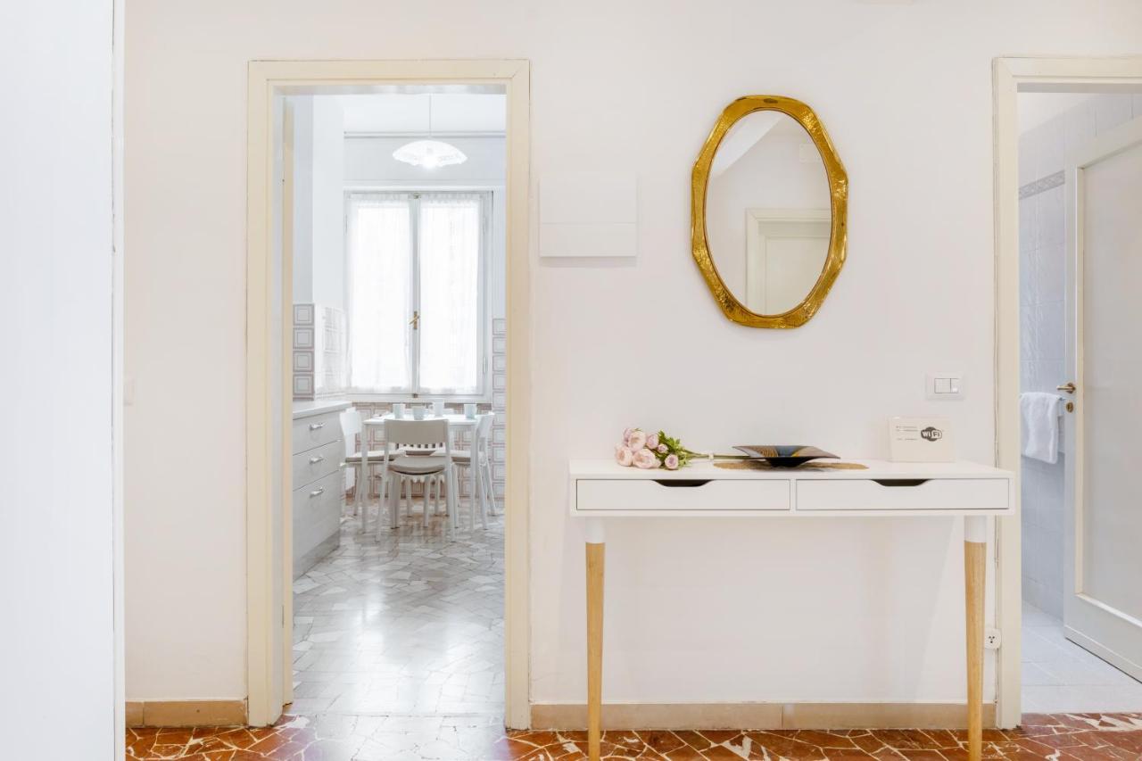 Il Salotto Blu - Appartamento Con Parcheggio Florença Exterior foto