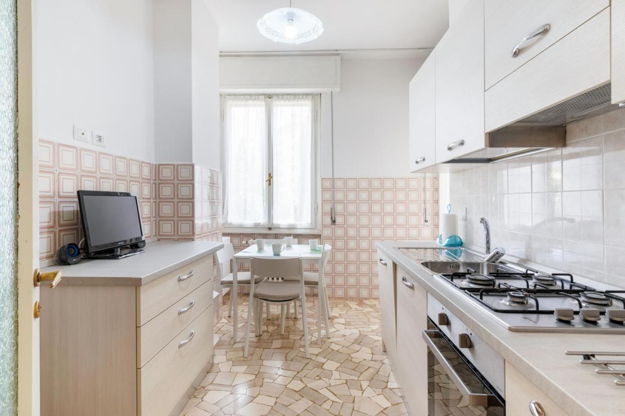 Il Salotto Blu - Appartamento Con Parcheggio Florença Exterior foto